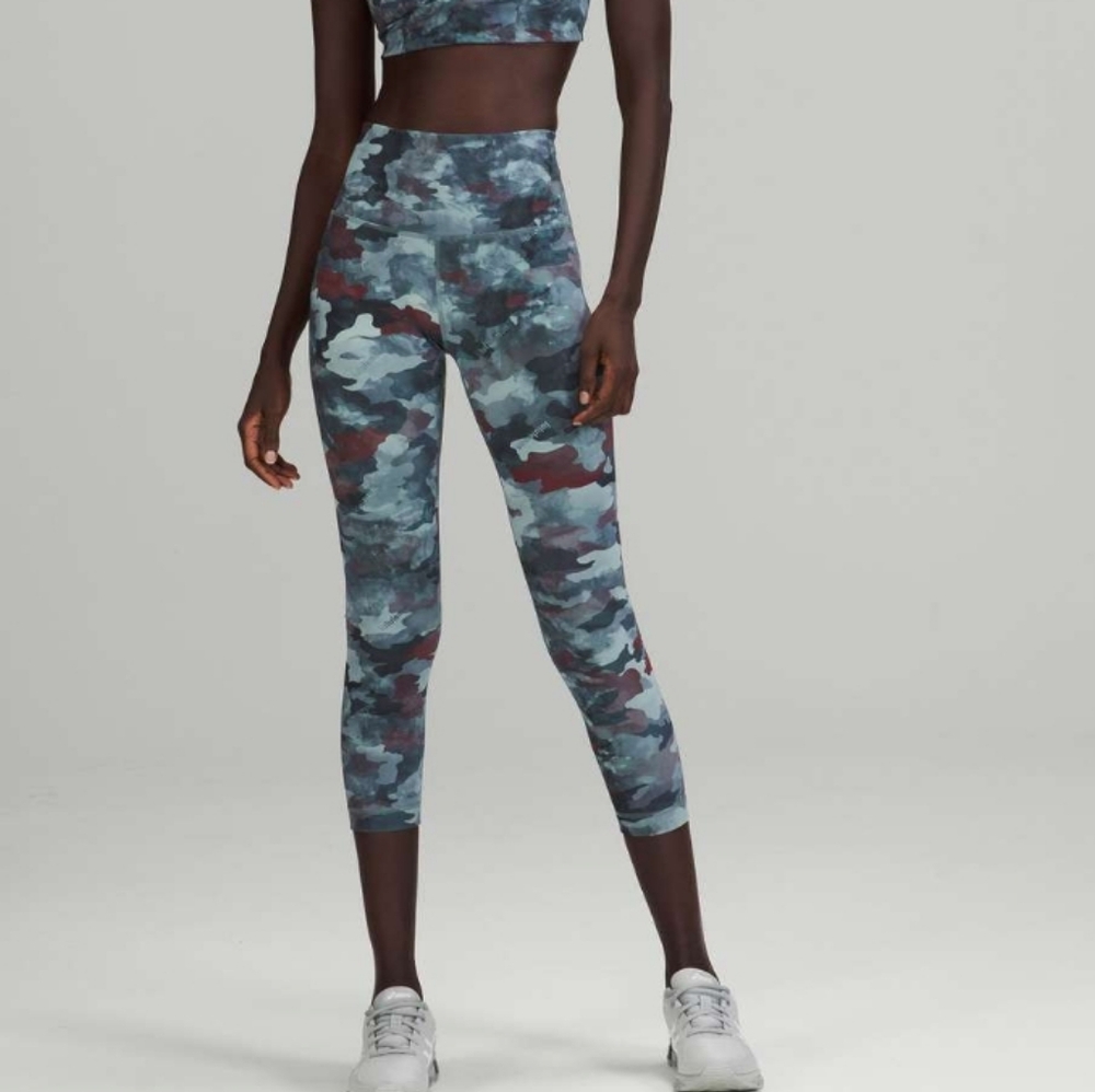 Lululemon Wunder Train Crop